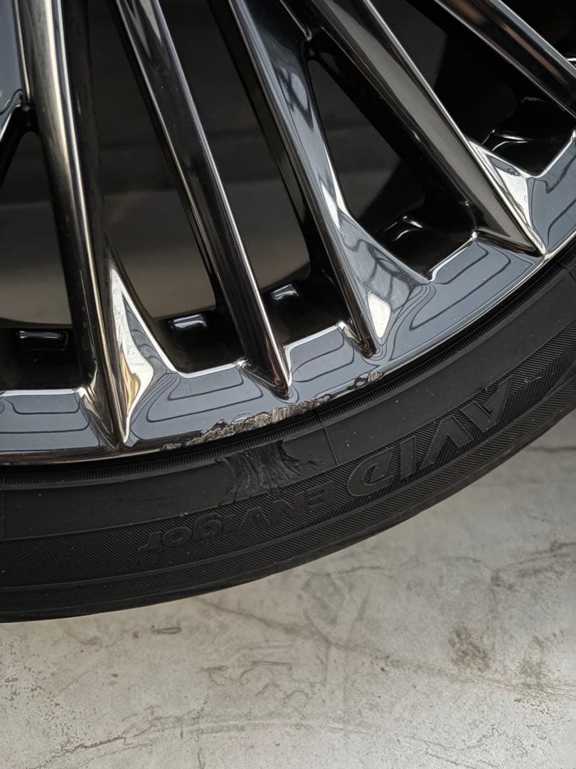 ざくろんジェニュインライン ヴァルド　20インチ　アルファード