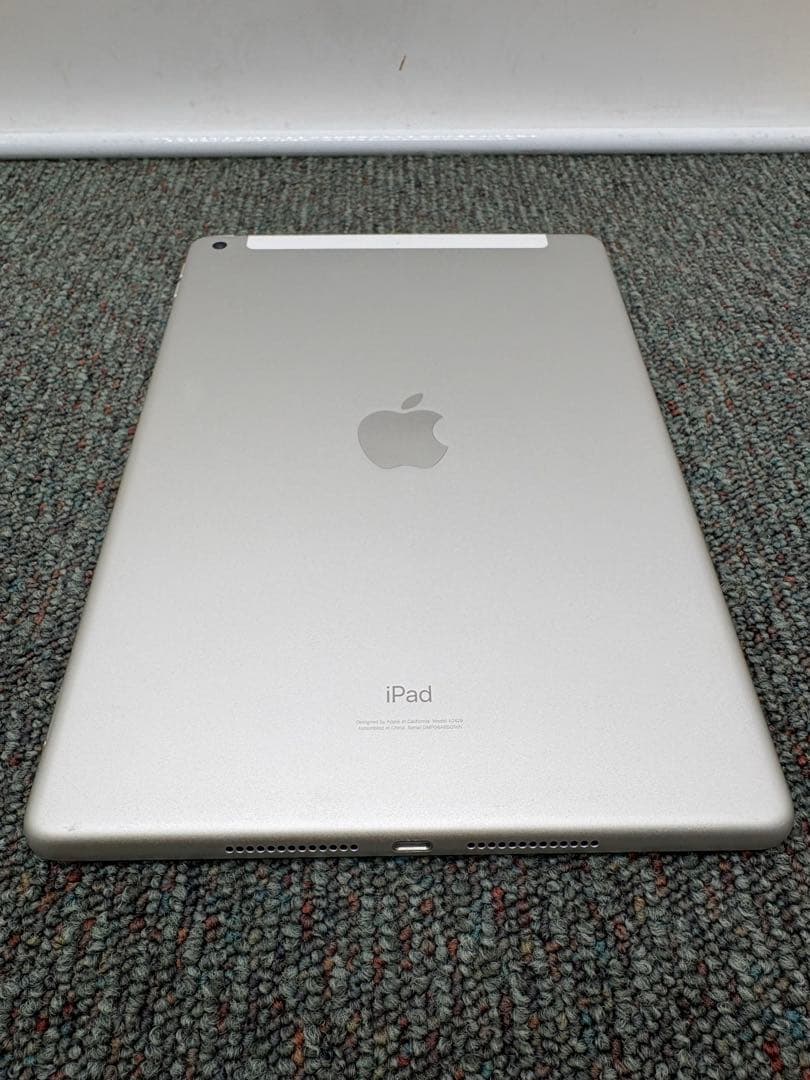 【美品】【100%】 iPad 第8世代　Wi-Fi + Cellularモデル