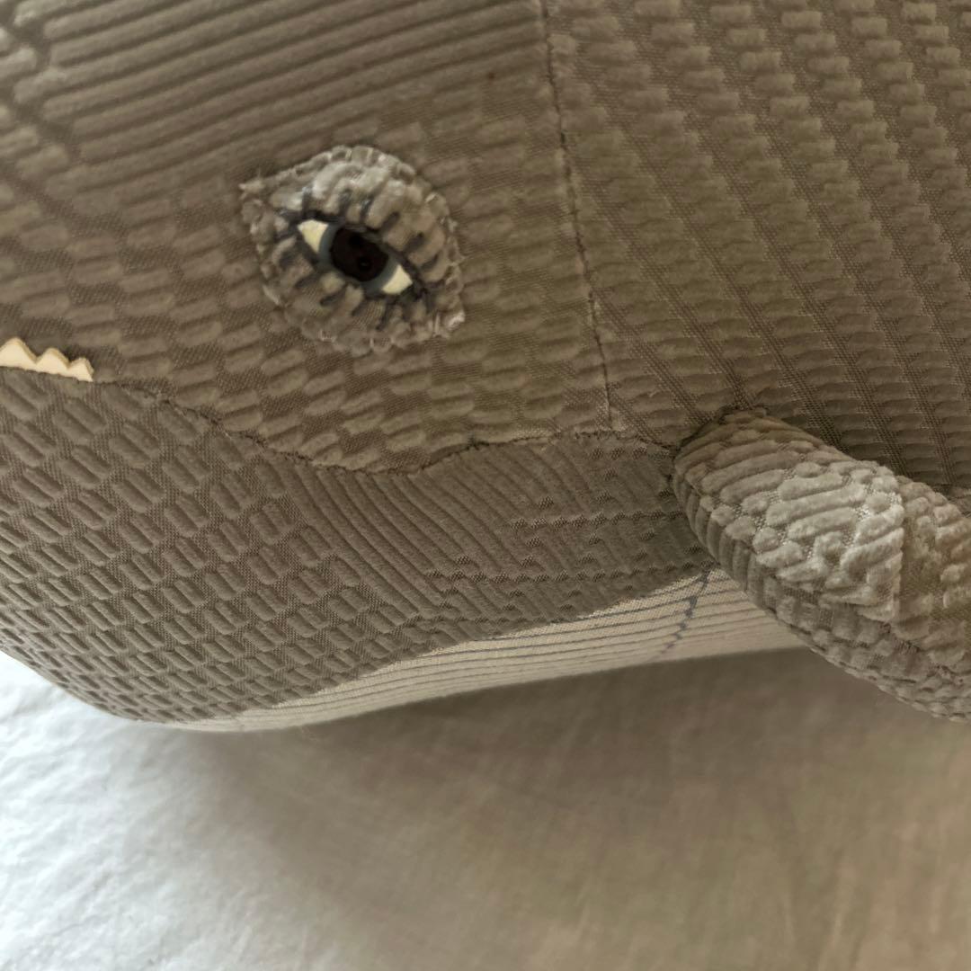 ミナペルホネン　クジラクッション