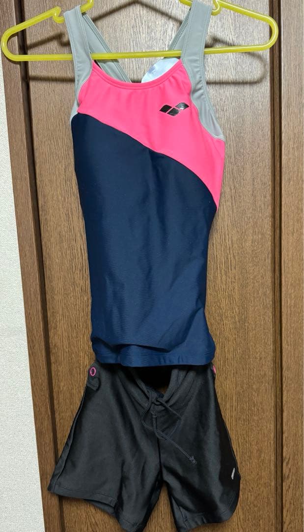 新品未使用 arena アリーナ 水着、競技水着