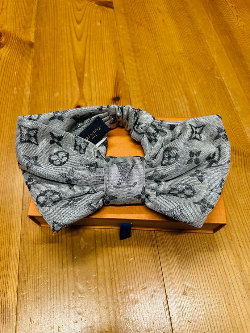 LOUIS VUITTON グレー モノグラム ヘアバンド 美品