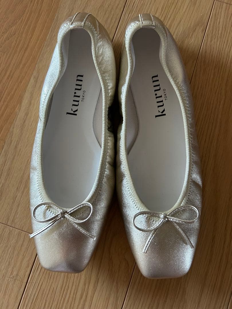 美品kurun 本革　スクエアトゥバレエシューズ　シャンパンゴールド　24.5