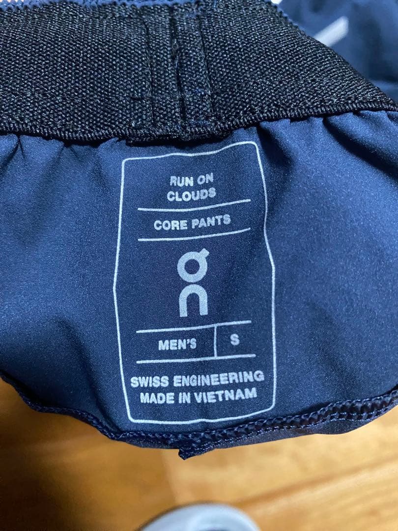 On コアパンツ　Ｓサイズ