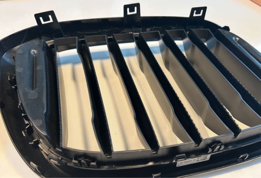  キドニーグリル ブラック