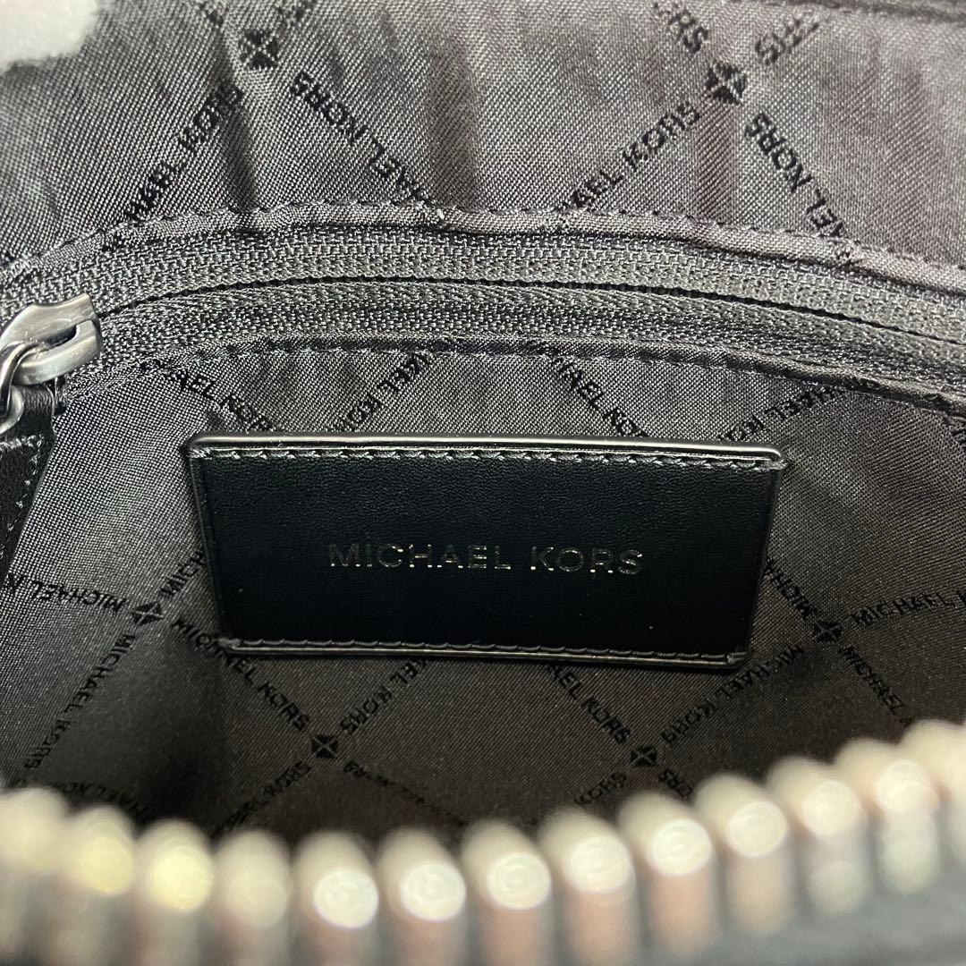 【美品】マイケルコース ロゴ　MK柄　黒　バッグ クラッチバッグ 男女