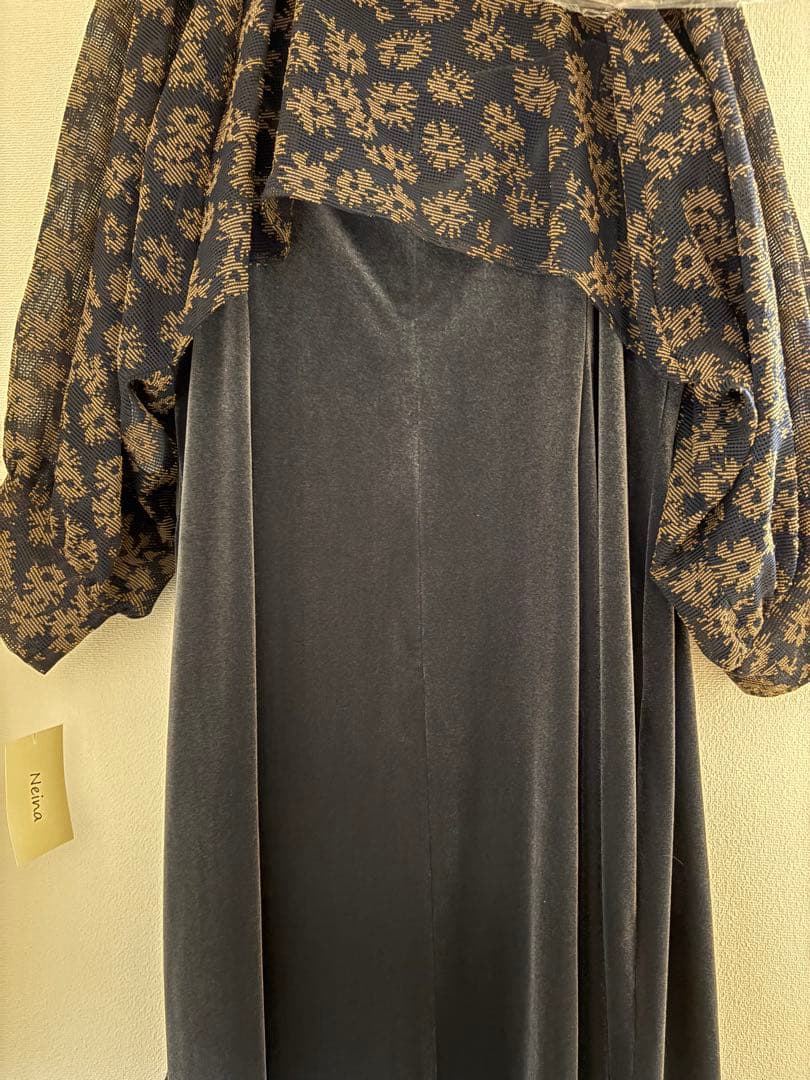 Neina オケージョンドレス