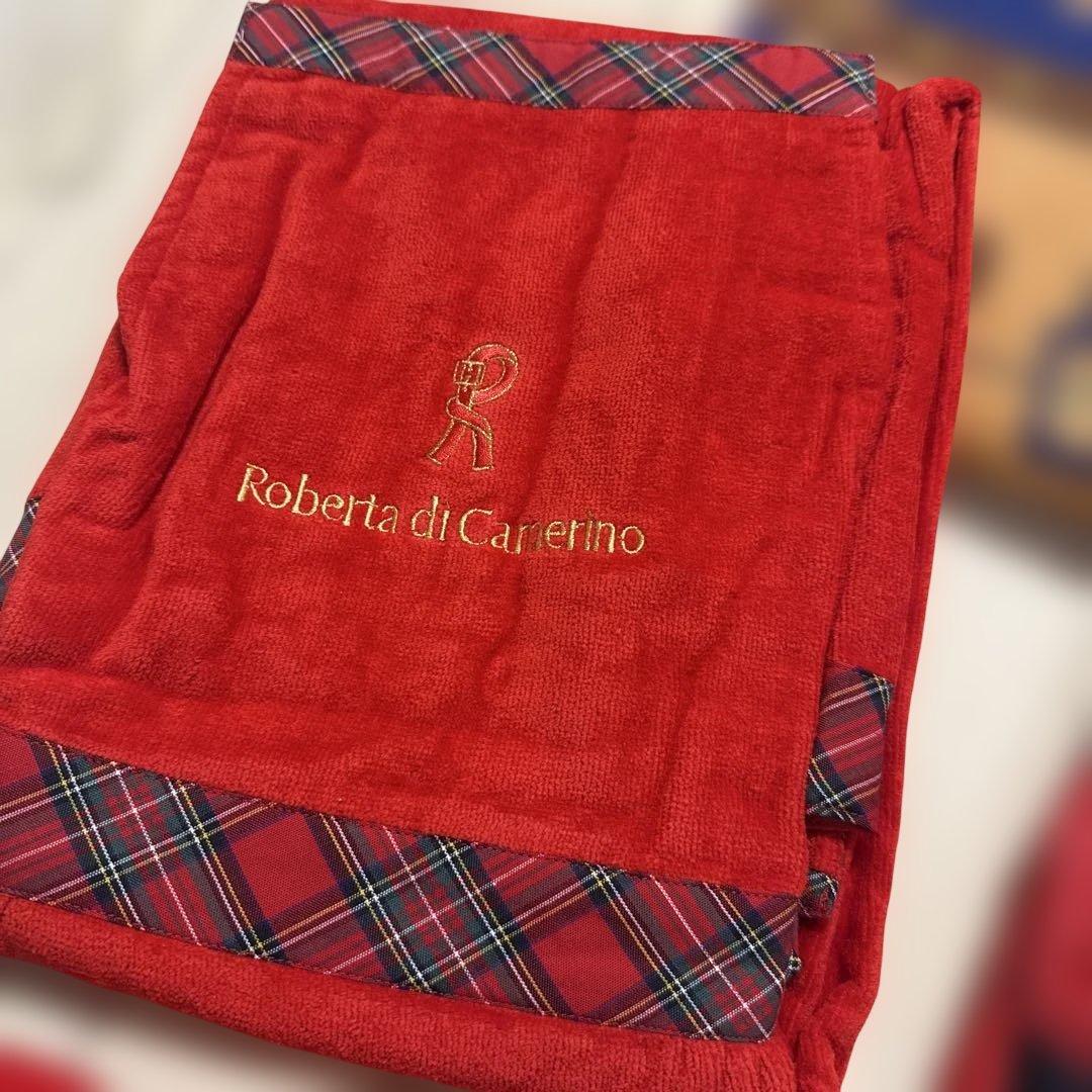 ロベルタ エプロン4枚セット