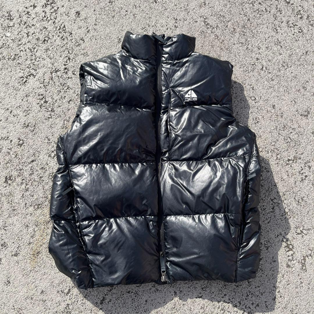nike acg ダウンベスト