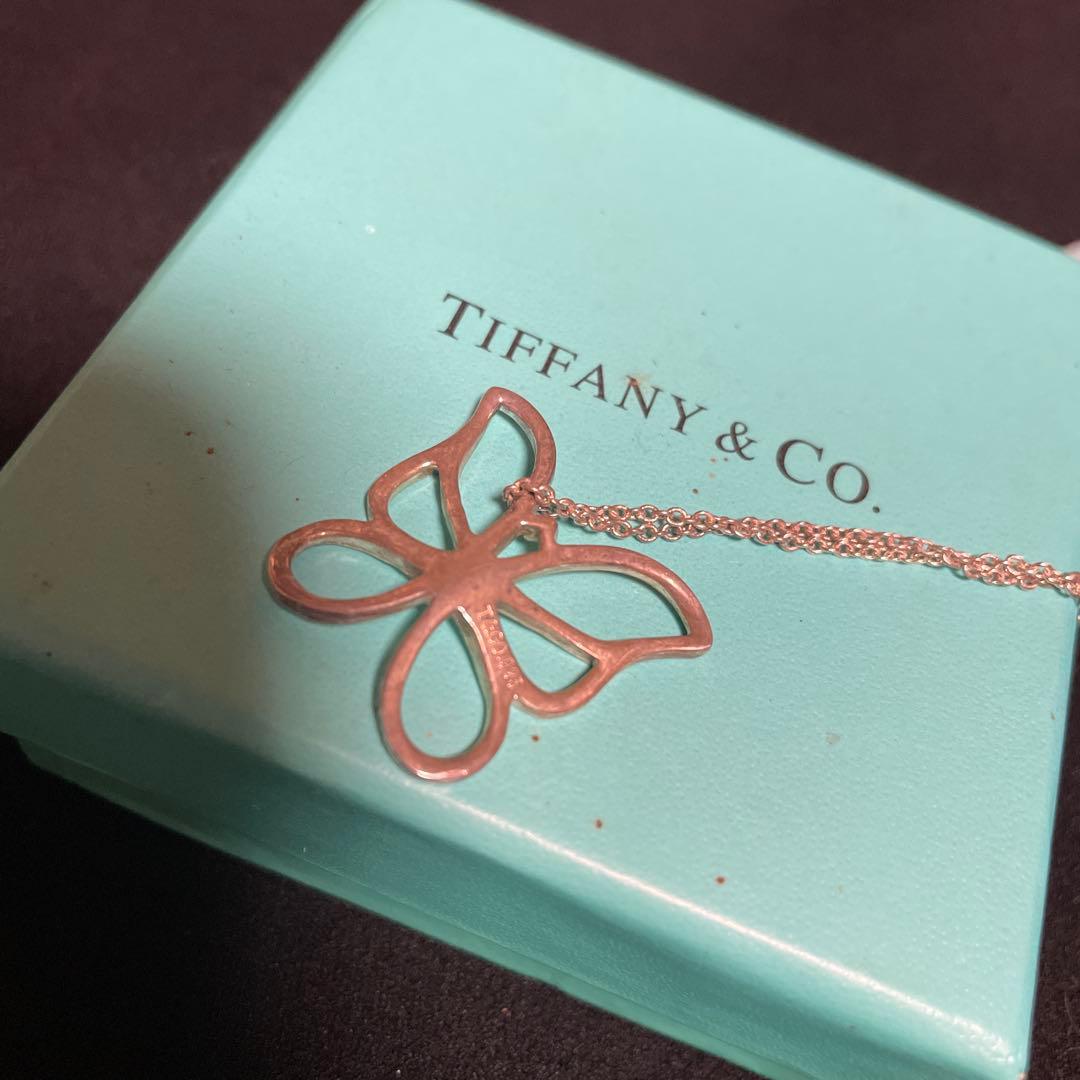 ティファニー 蝶々ネックレス