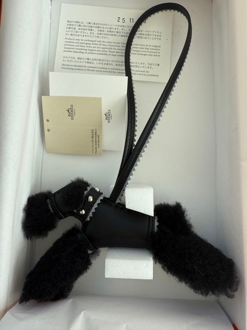 本物保証エルメスバディチャーム 首輪付きクロ×グリパンタン【2025年春夏新色】