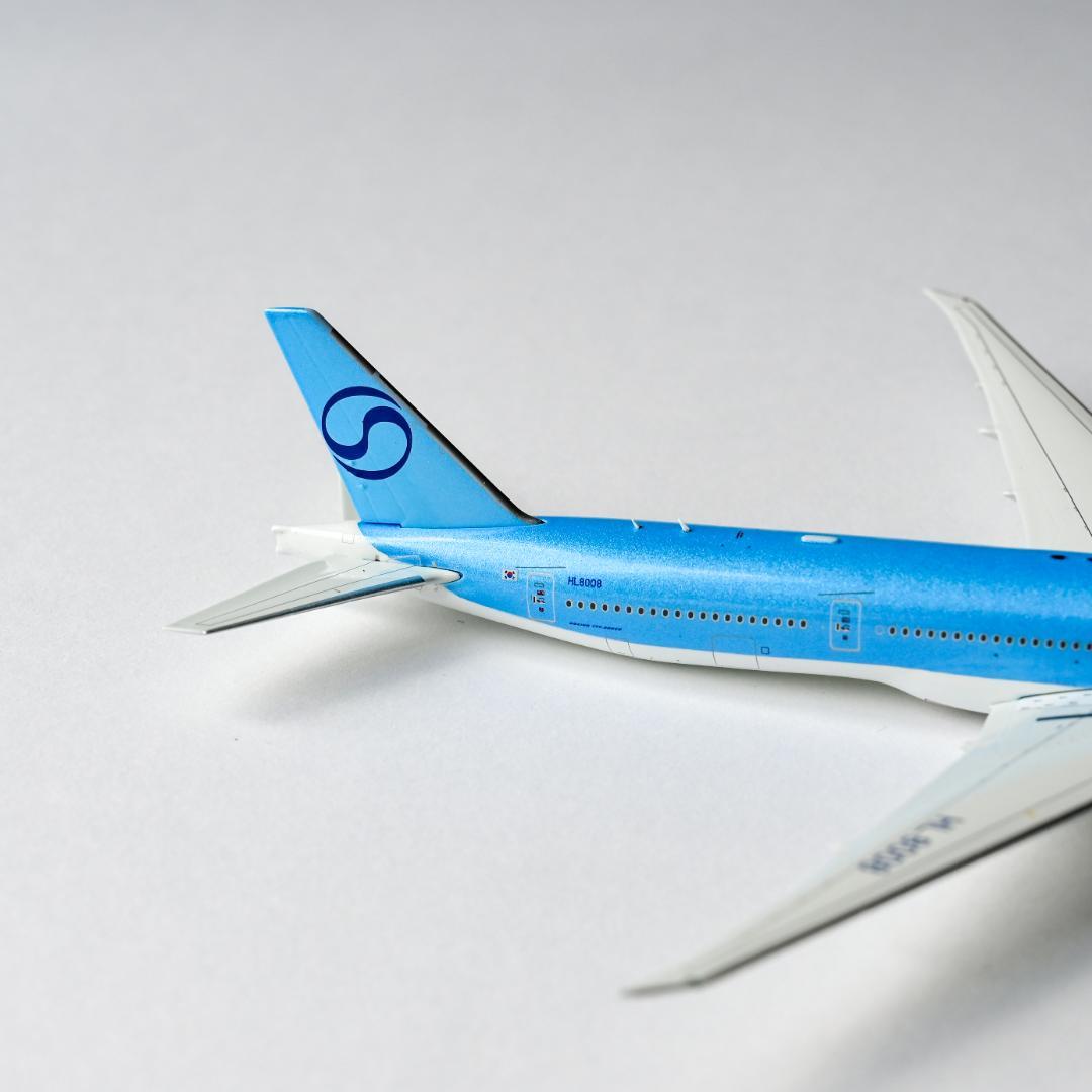 ★猫好きマー君様★大韓航空 B777-300ER 新塗装 ギア着脱可 1/400