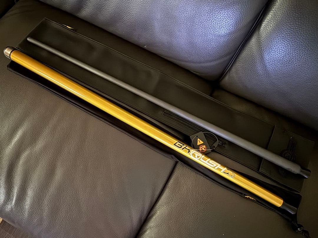 ビリヤード PREDATOR BK RUSH GOLD NW