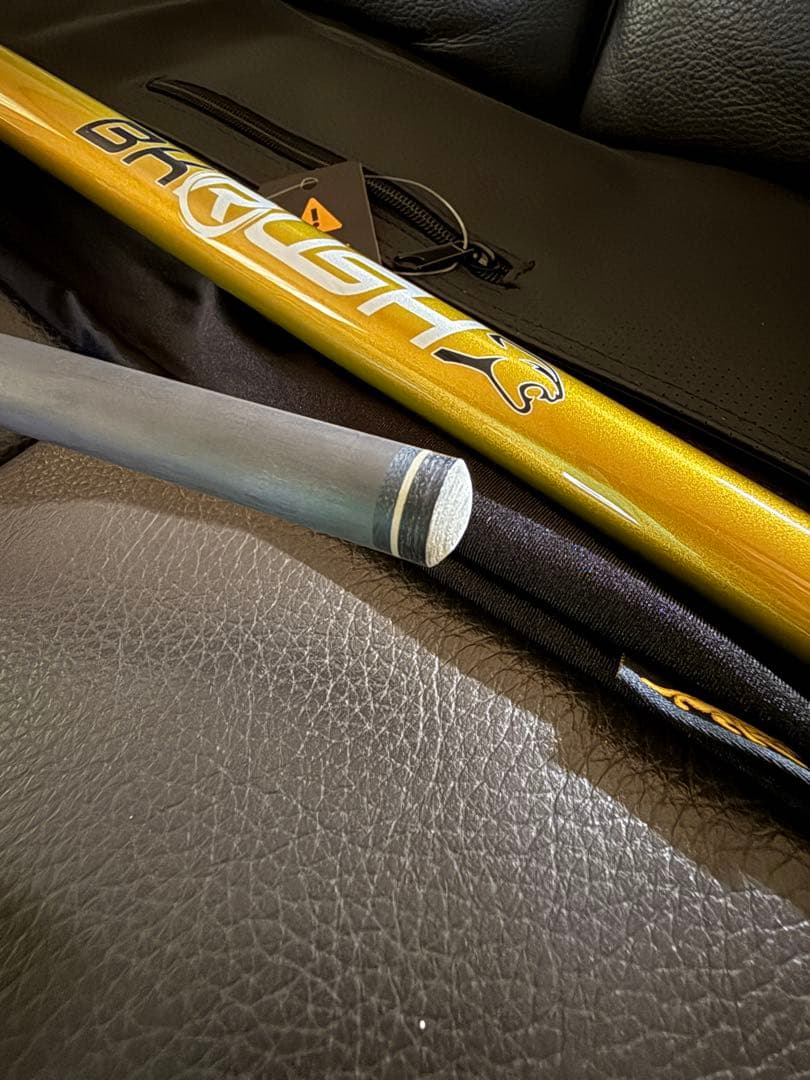 ビリヤード PREDATOR BK RUSH GOLD NW