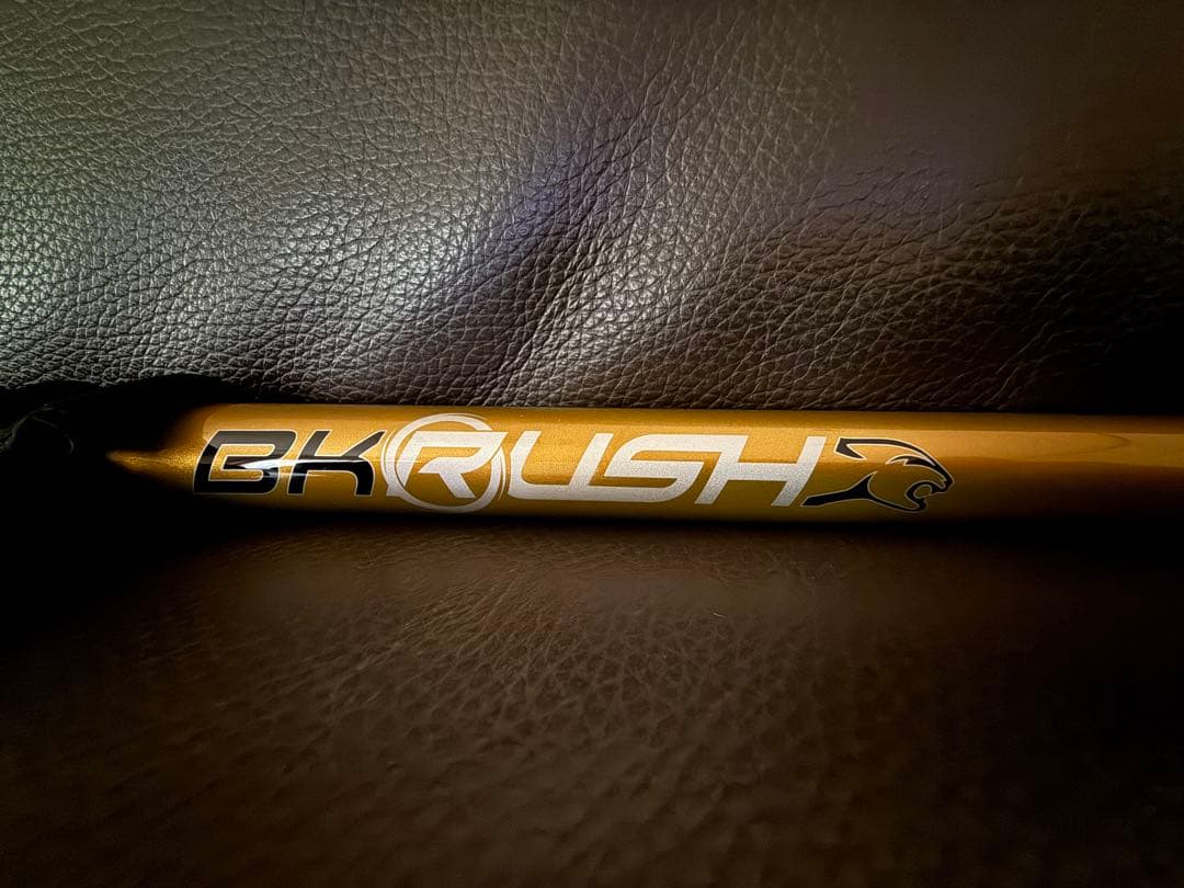 ビリヤード PREDATOR BK RUSH GOLD NW