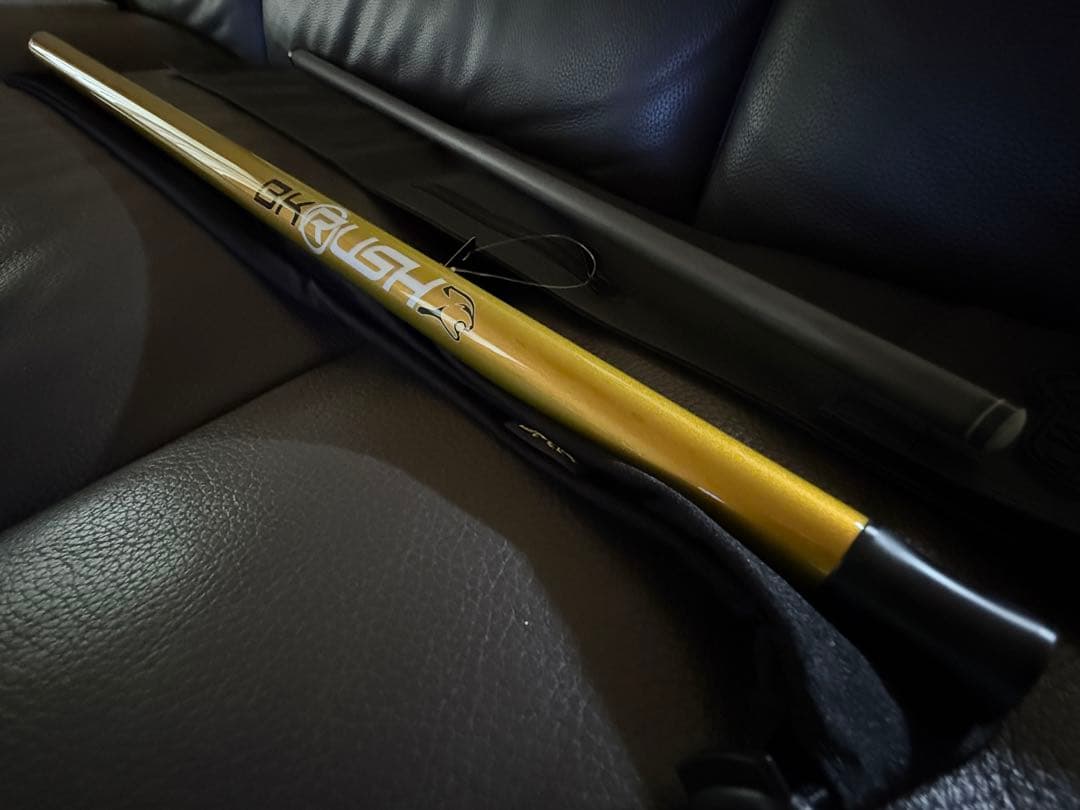 ビリヤード PREDATOR BK RUSH GOLD NW