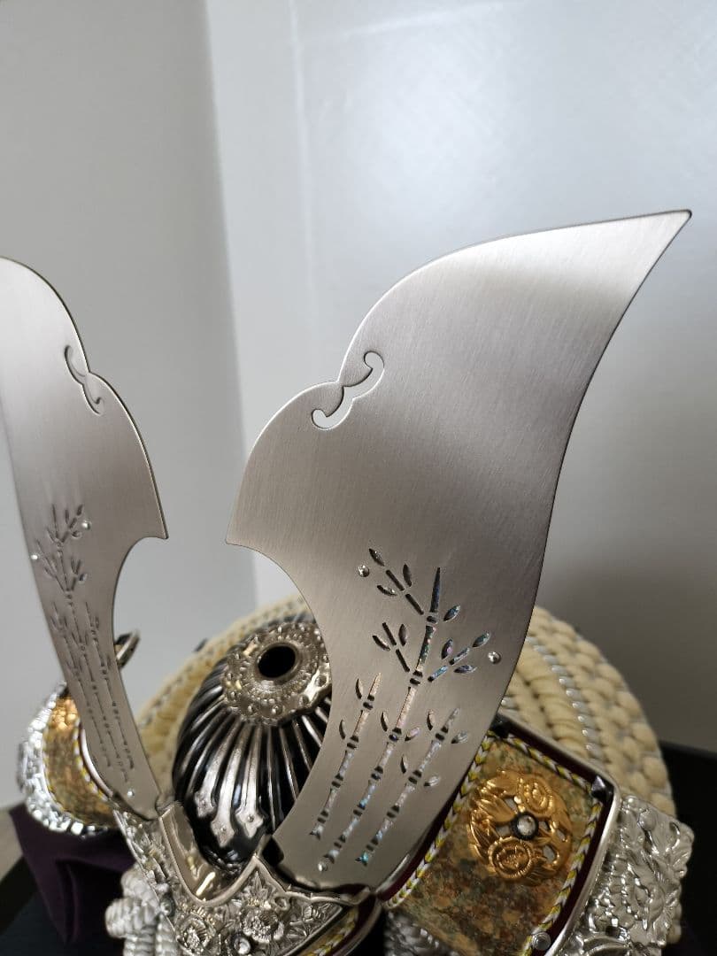 【五月人形①】兜のみ/スワロフスキークリスタル使用　秀光人形工房「輝望之兜」