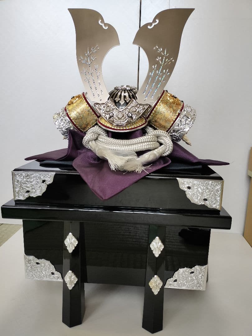 【五月人形①】兜のみ/スワロフスキークリスタル使用　秀光人形工房「輝望之兜」