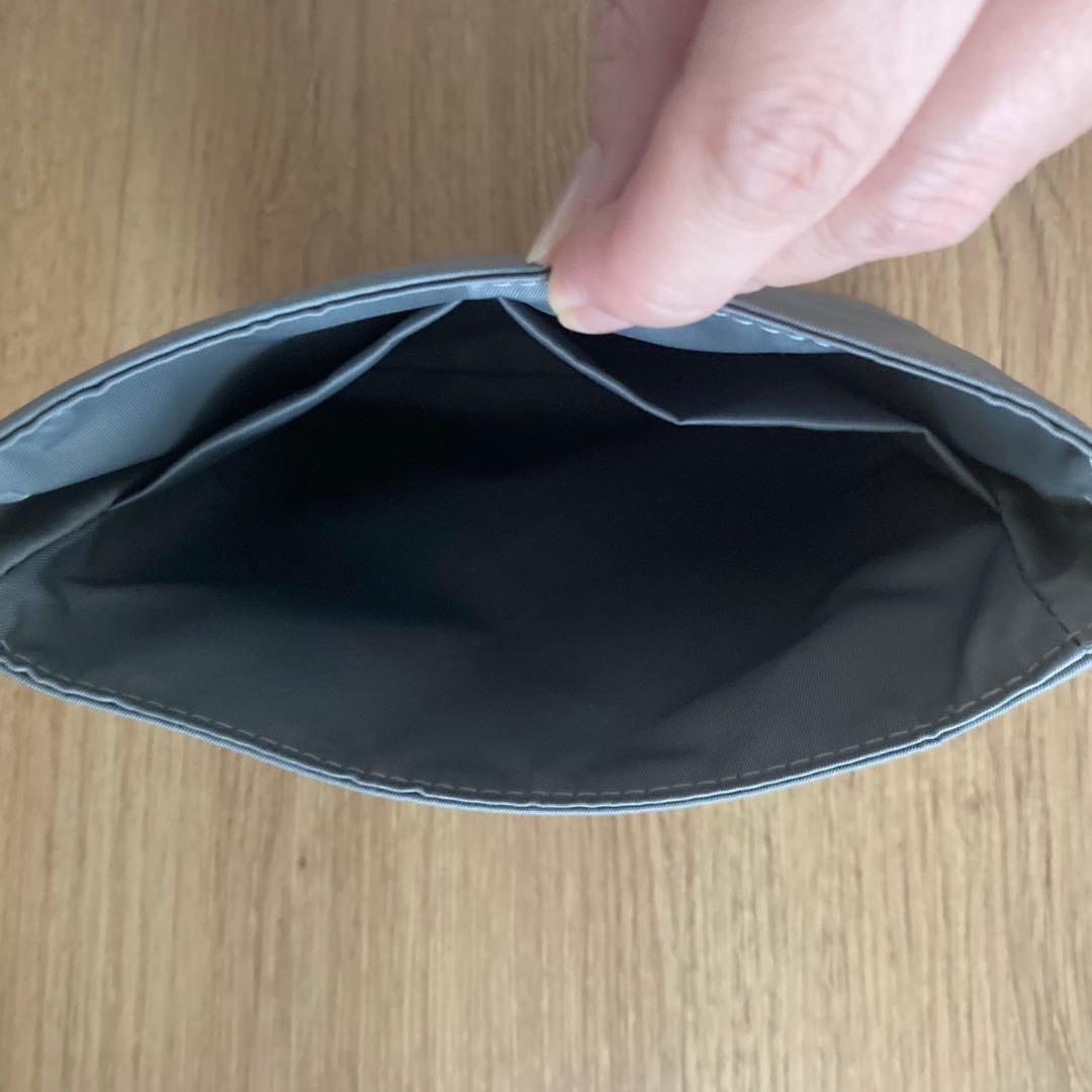 ANTEPRIMA スタンダードZ カーキシルバー