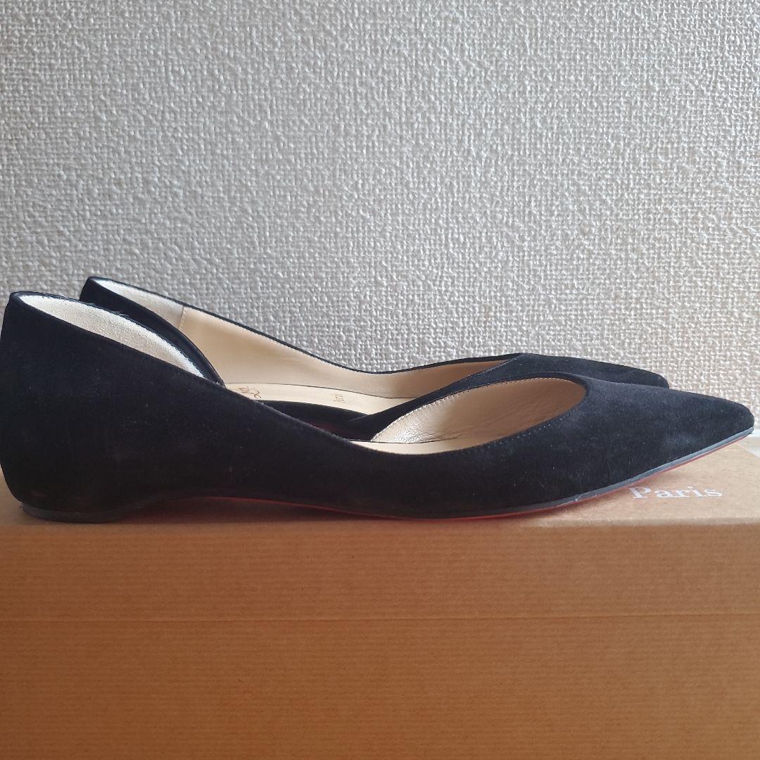 Christian Louboutin ブラックパンプス