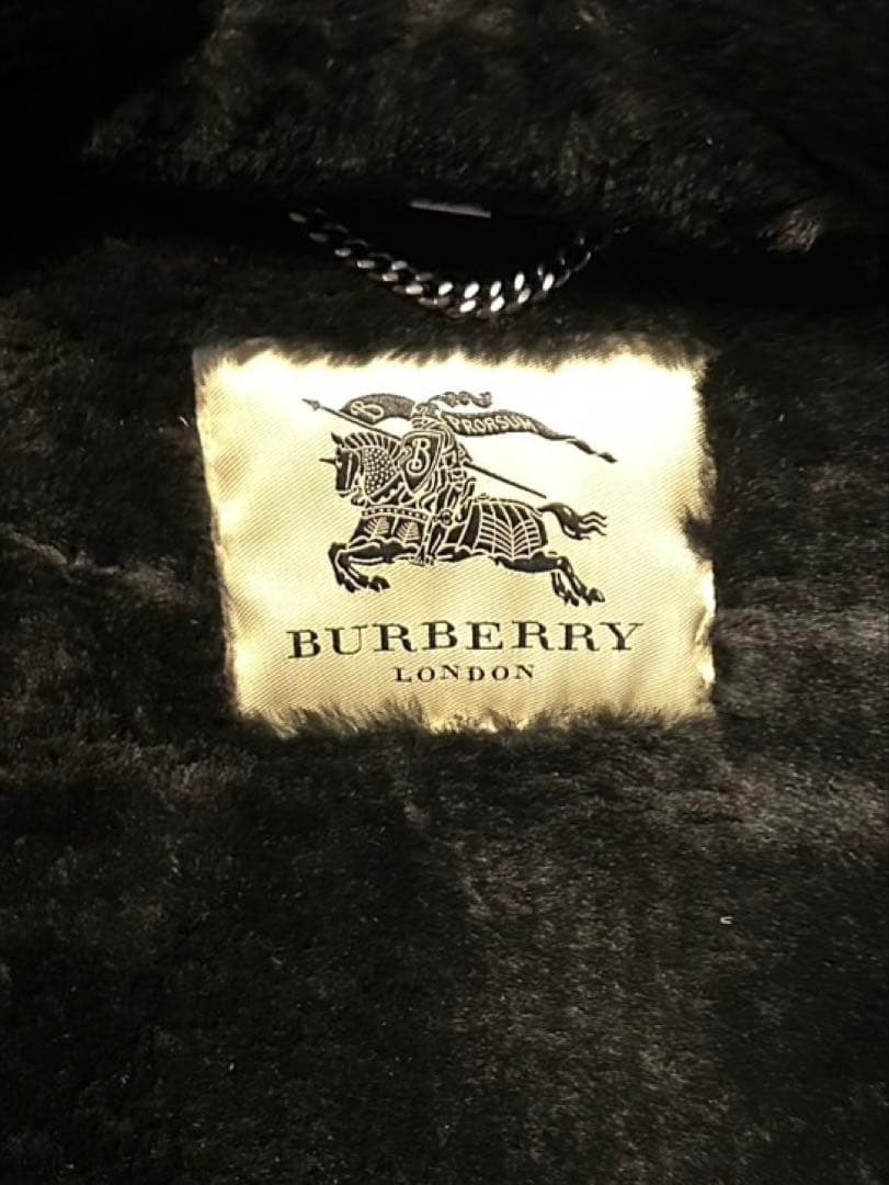 BURBERRYバーバリー　ダークグレー ムートンダッフルコート イタリア製