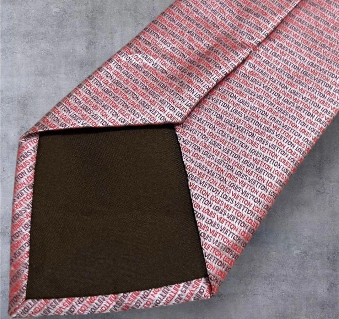 Louis Vuittonネクタイ 銀座ルイヴィトンウィンターピンク 9cm箱付