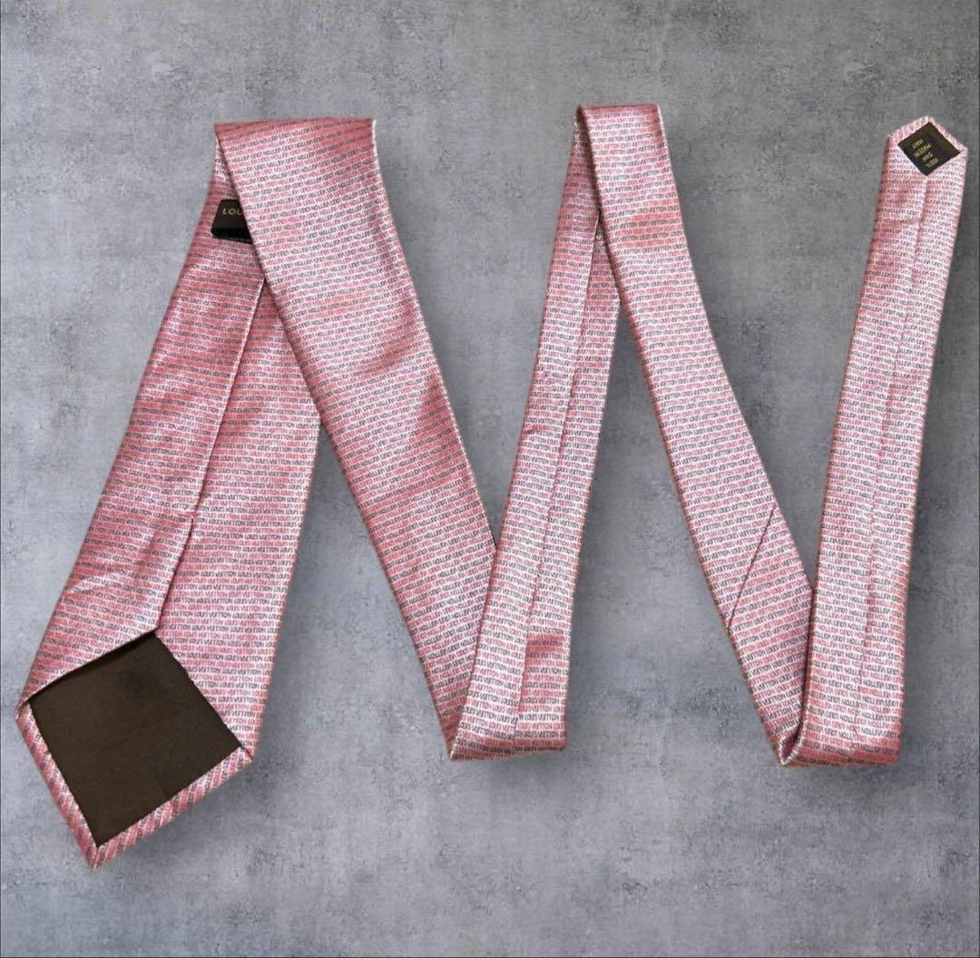 Louis Vuittonネクタイ 銀座ルイヴィトンウィンターピンク 9cm箱付