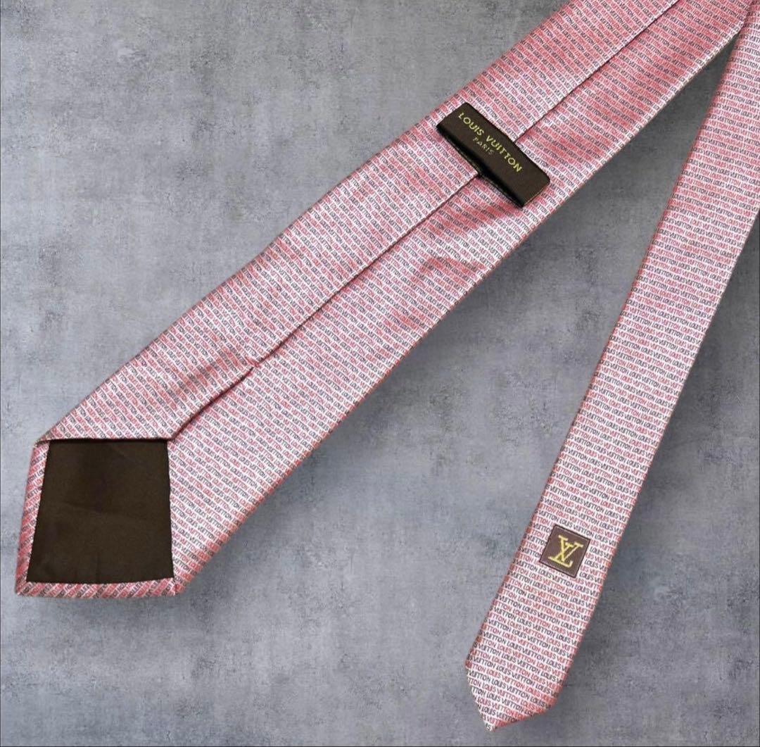 Louis Vuittonネクタイ 銀座ルイヴィトンウィンターピンク 9cm箱付
