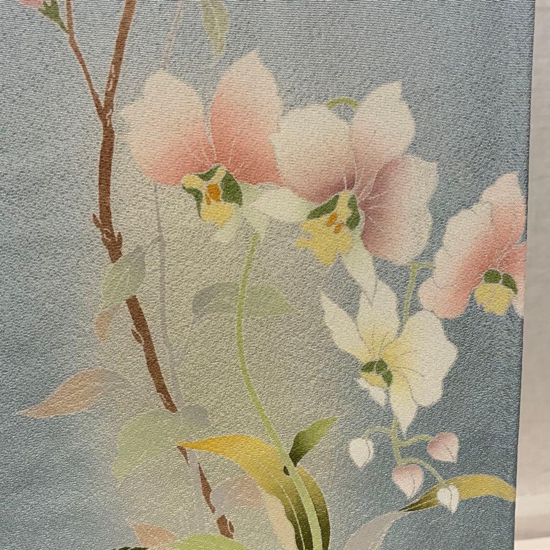 D227訪問着　手描き友禅　水色　花模様　正絹着物　袷　しつけ糸付き未使用極美品