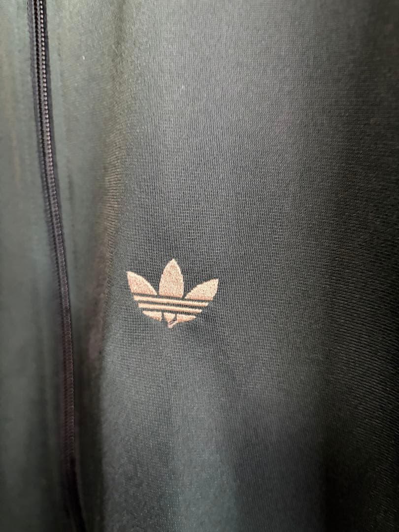 常田大希着用 アディダス オーバーサイズ ベッケンバウアートラックトップグリーン