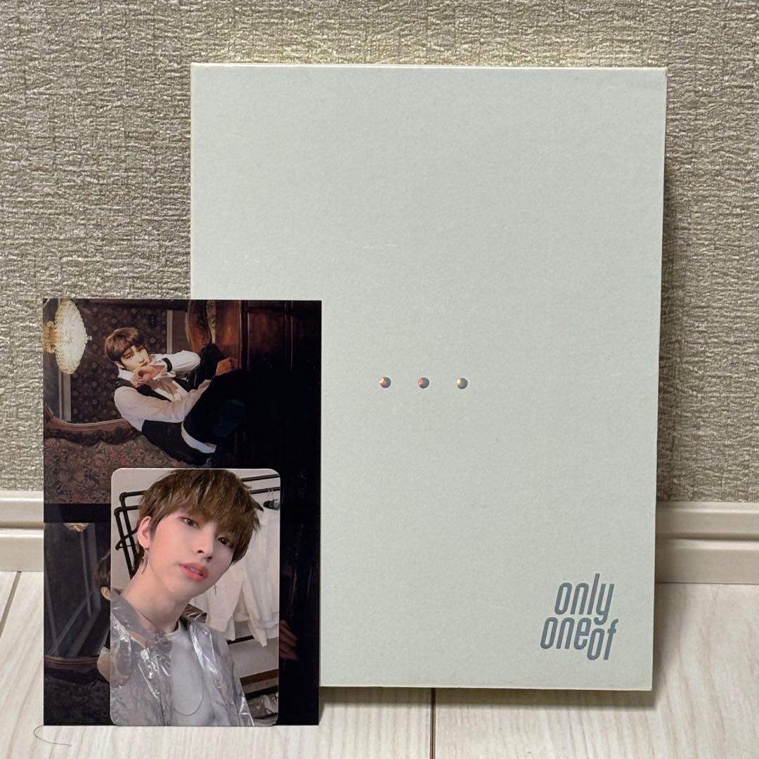 K-POP・アジア OnlyOneOf dot point jump(White Ver.)