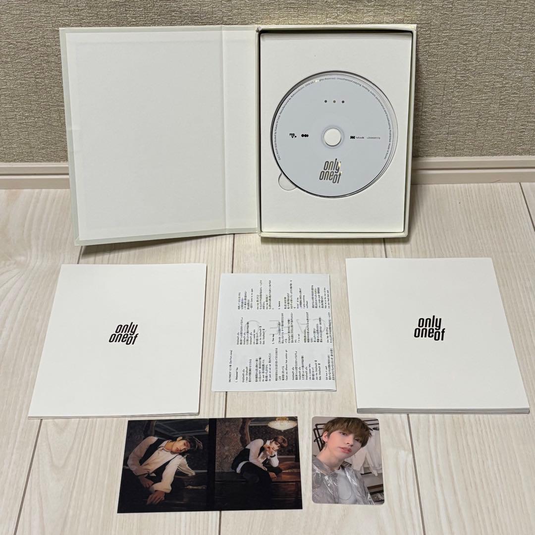 K-POP・アジア OnlyOneOf dot point jump(White Ver.)