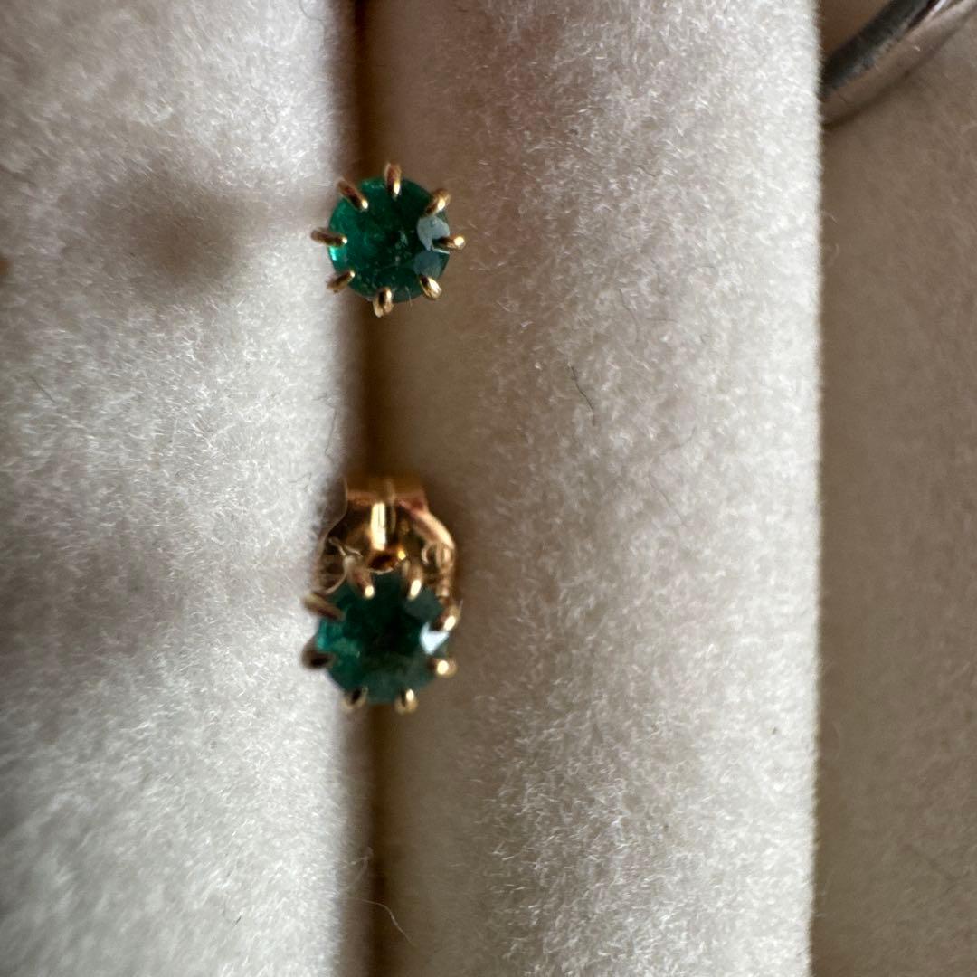 最終値下げ　ete ピアス 誕生日石 5月エメラルド