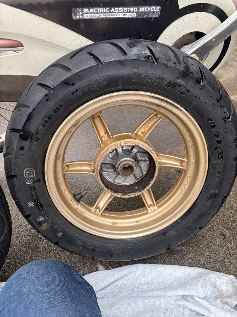 ホンダ AF35 ライブディオZX 純正前後ホイール タイヤ付き 金ホイール