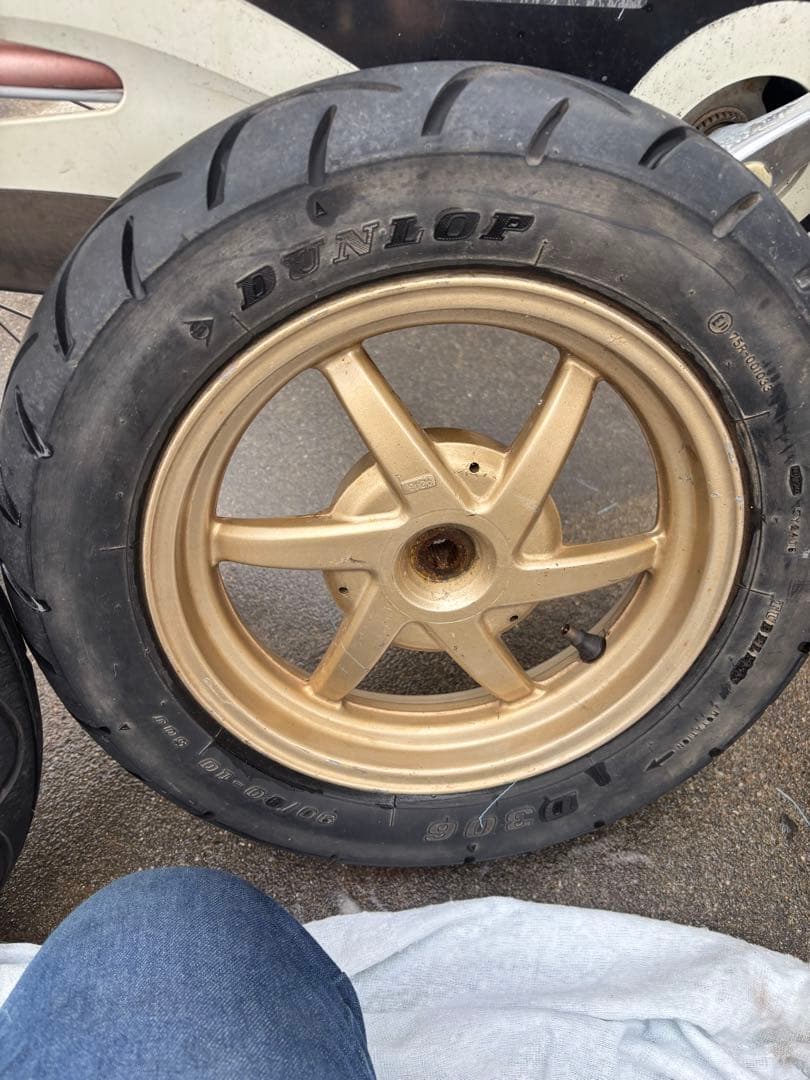 ホンダ AF35 ライブディオZX 純正前後ホイール タイヤ付き 金ホイール