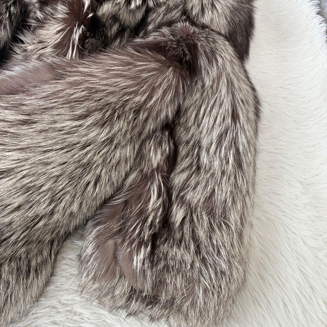 割引済み⭐︎最高級クラス　SAGA FOX  ファーコート　毛皮　11号