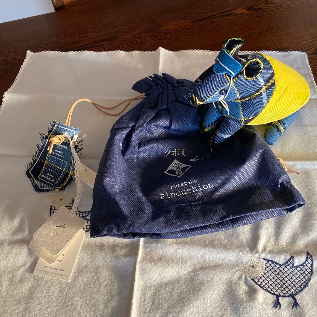 mina perhonen ×クボミ　baku ピンクッション& ハンカチ