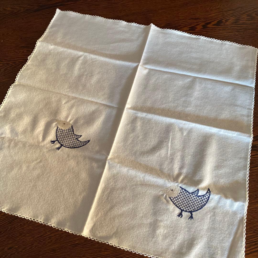 mina perhonen ×クボミ　baku ピンクッション& ハンカチ