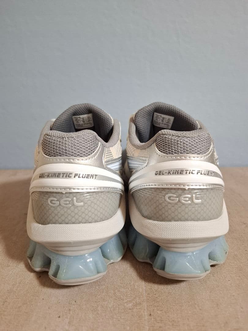 【ASICS for emmi】 GEL-KINETIC FLUENT 24cm