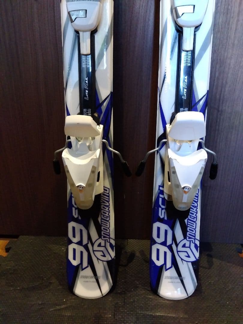 大人気‼️CARVING 99cm ショートスキー 幅広い年齢層に！