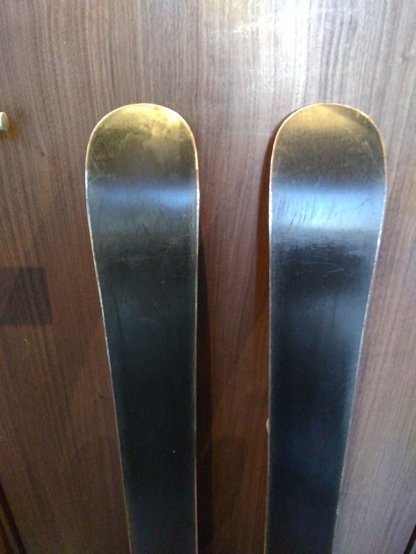 大人気‼️CARVING 99cm ショートスキー 幅広い年齢層に！