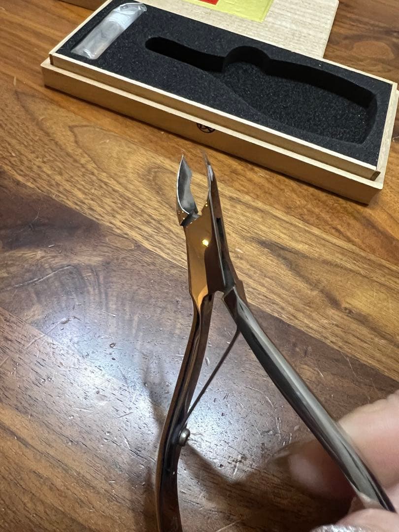 美品:未使用　HIKARI ニッパー　木製ボックス付き