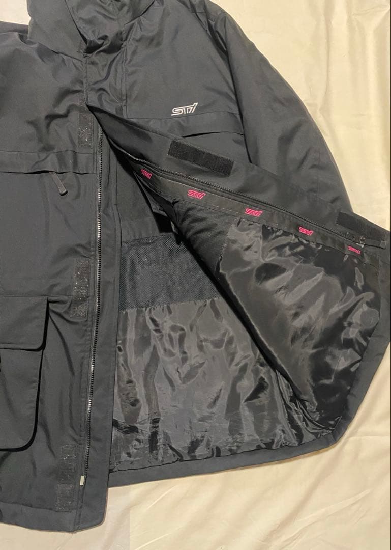 STI スバル・テクニカル・インターナショナル ジャケット