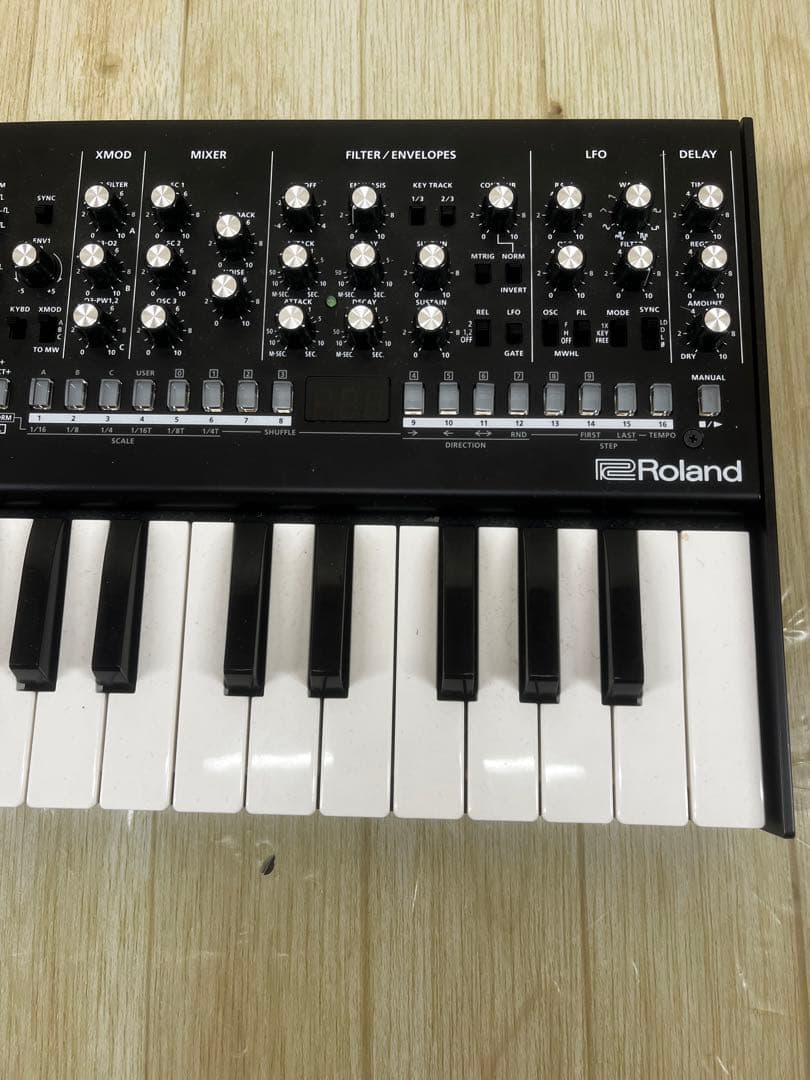 鍵盤楽器 RolandBoutique SE-02
