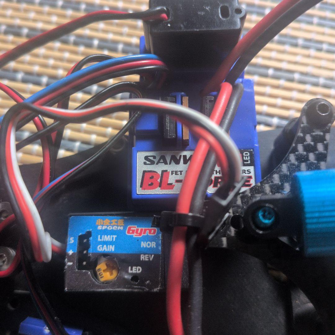 F103風パーツ組みシャーシ アンプジャイロモーター付き