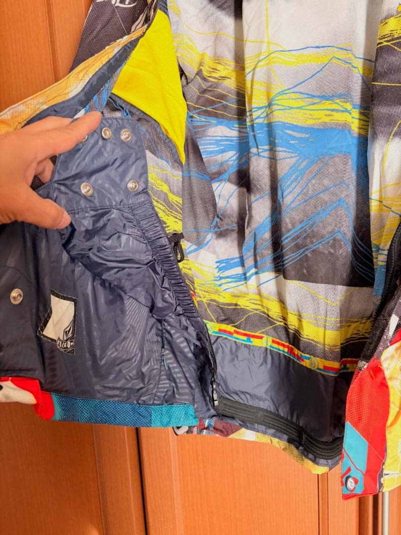 VOLCOM スノーボードウェア　上下セット　Lサイズ