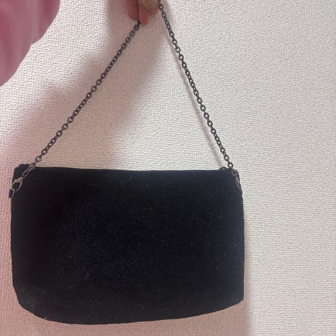 CHANEL 斜めがけノベルティー