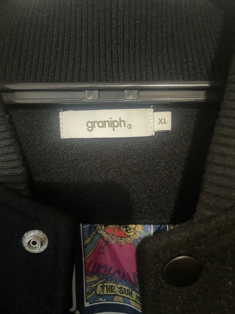 graniph（グラニフ）　コラボスタジャン