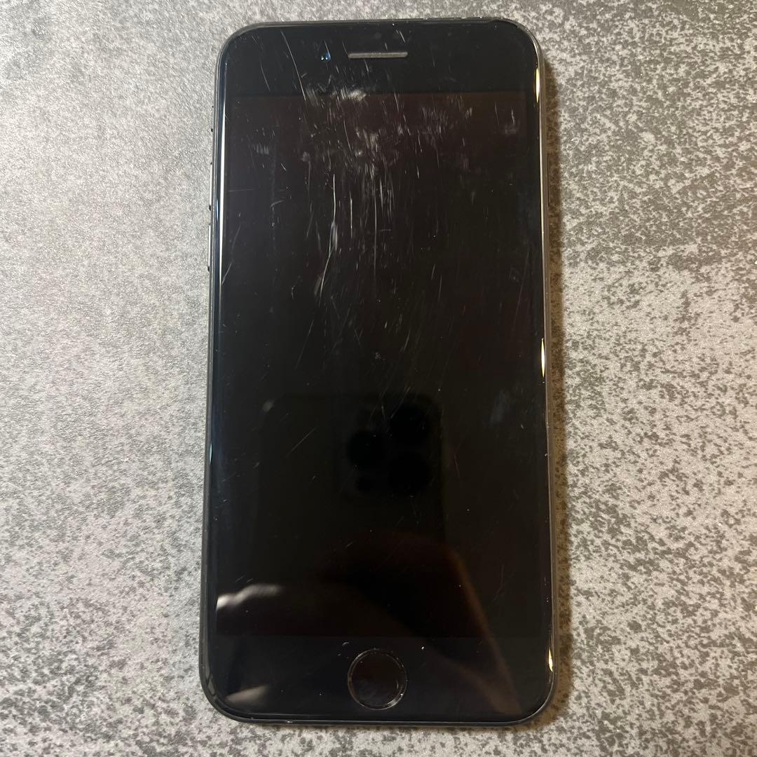 iPhone SE第二世代　ブラック　バッテリー最大容量81% 中古iPhone