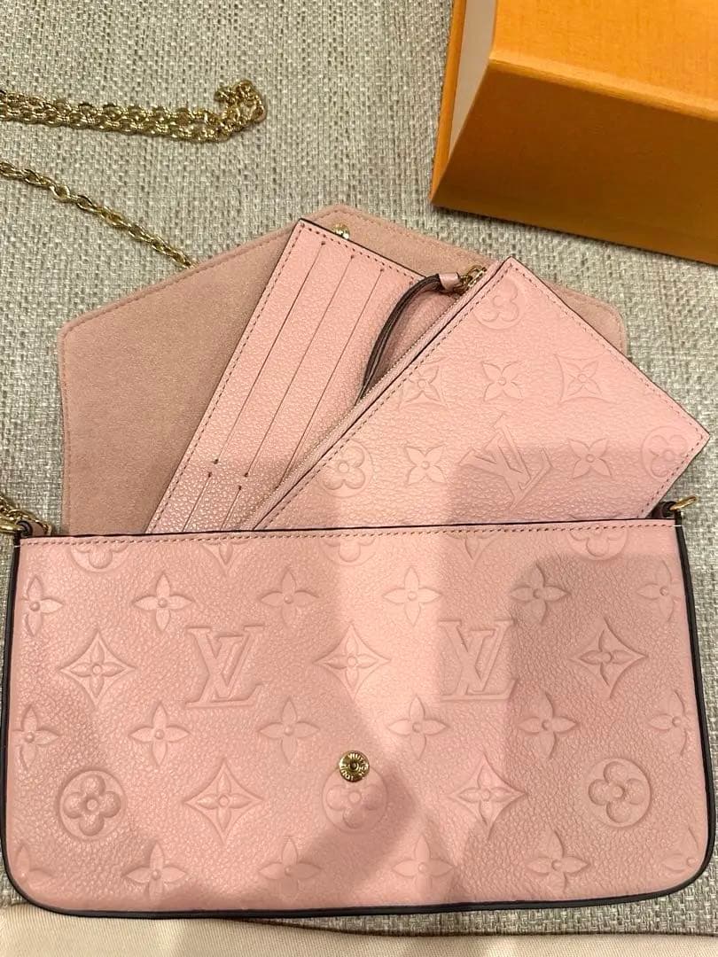 音ちゅんさまルイヴィトン ポシェットフェリシー ローズプードル