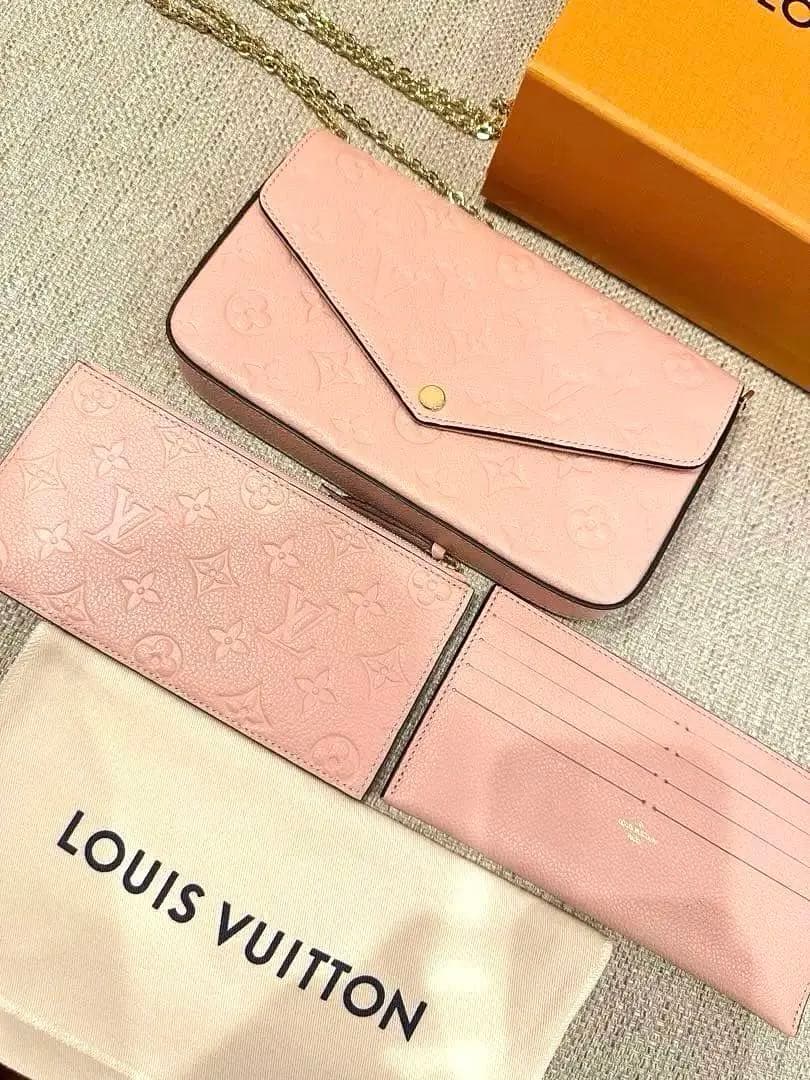 音ちゅんさまルイヴィトン ポシェットフェリシー ローズプードル